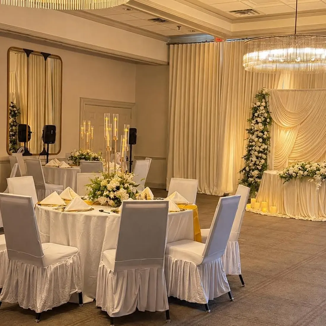 A full-service wedding and event planning company based in Lexington, Kentucky, serving couples and families in English and Spanish.